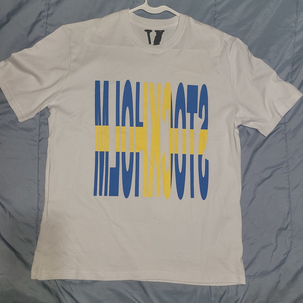 VLONE White and Blue Graphic Tee Short Sleeve